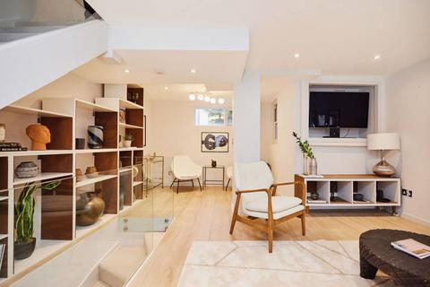 10 Walham Yard, London, SW6 1JA