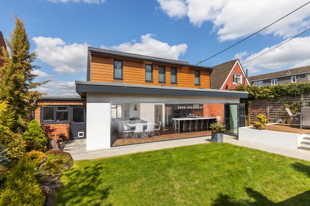 Stavedown Road, South Wonston, SO21 4 bed link detached house for sale