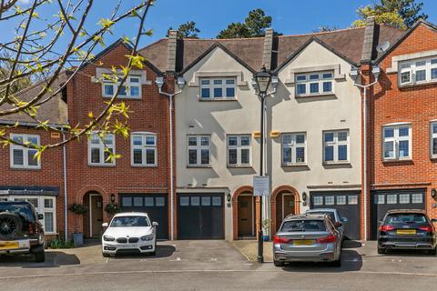 9 Royal Crescent, Winchester, SO22 5GR