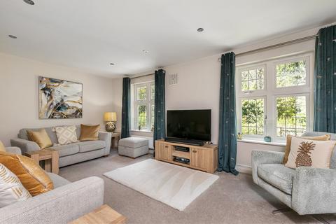 9 Royal Crescent, Winchester, SO22 5GR