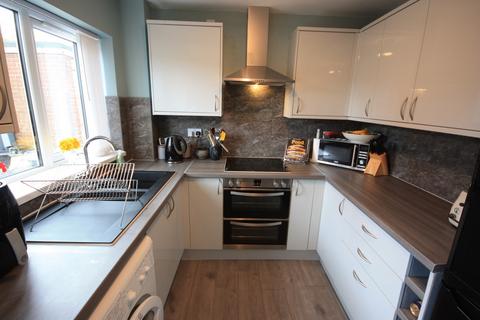3 bedroom semi-detached house for sale - Newchapel Road, Kidsgrove, Stoke-on-Trent