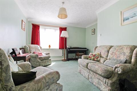 6 Appleton Drive, Dartford, DA2 7EN