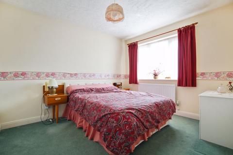 6 Appleton Drive, Dartford, DA2 7EN