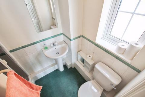 6 Appleton Drive, Dartford, DA2 7EN