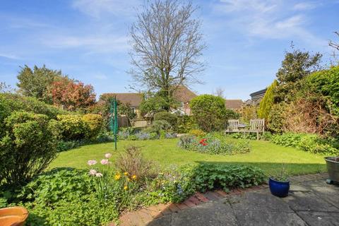 6 Appleton Drive, Dartford, DA2 7EN