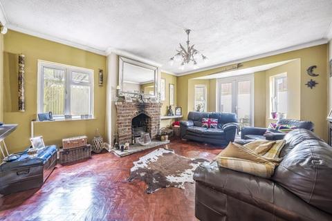 140 Brancaster Lane, Purley, CR8 1HH