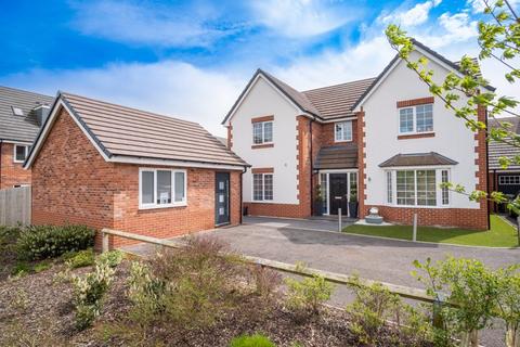 4 bedroom detached house for sale - Gough Close, Codsall
