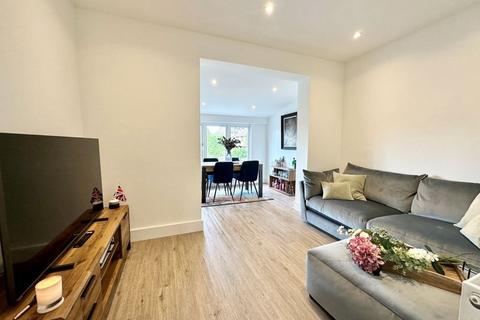 2 bedroom flat for sale, Upton Road South, Bexley