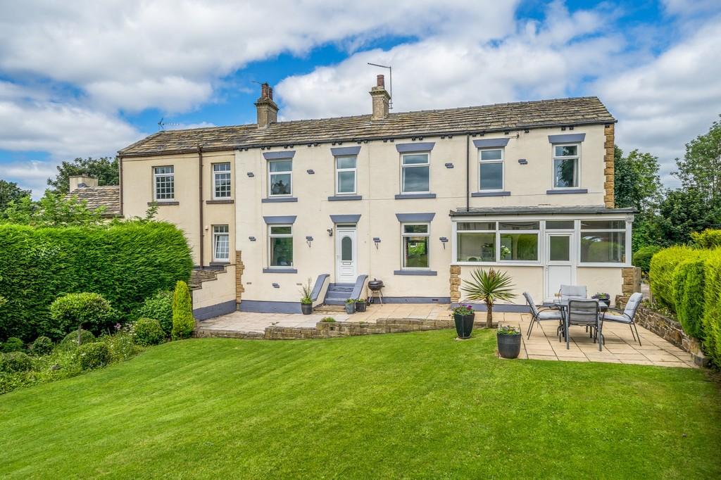 Lumb Bottom Coneycroft, Drighlington 4 bed semi-detached house for sale ...