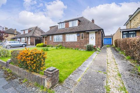 25 Bunby Road, Stoke Poges, Slough, SL2 4BS