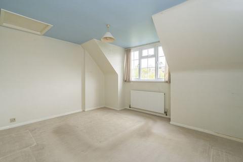 25 Bunby Road, Stoke Poges, Slough, SL2 4BS