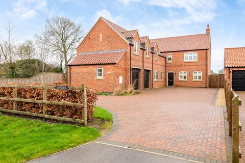 5 bedroom detached house for sale - Roughton Road, Kirkby-On-Bain, LN10