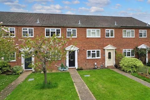 3 bedroom terraced house for sale, Newton Way, Tongham