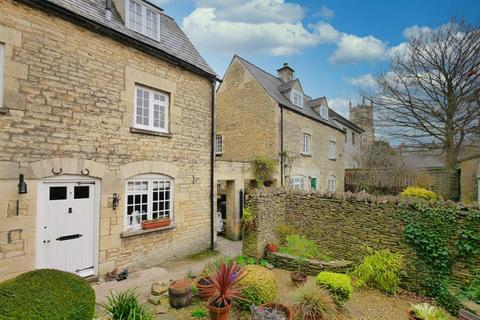 3 bedroom townhouse to rent, Coxwell Street, Cirencester, GL7