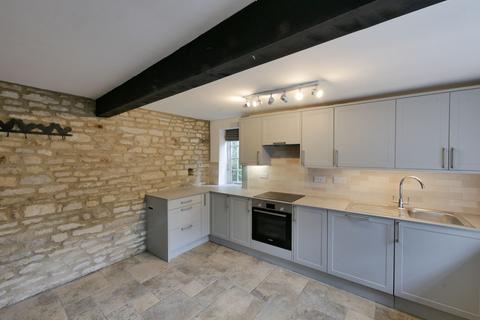 3 bedroom townhouse to rent, Coxwell Street, Cirencester, GL7