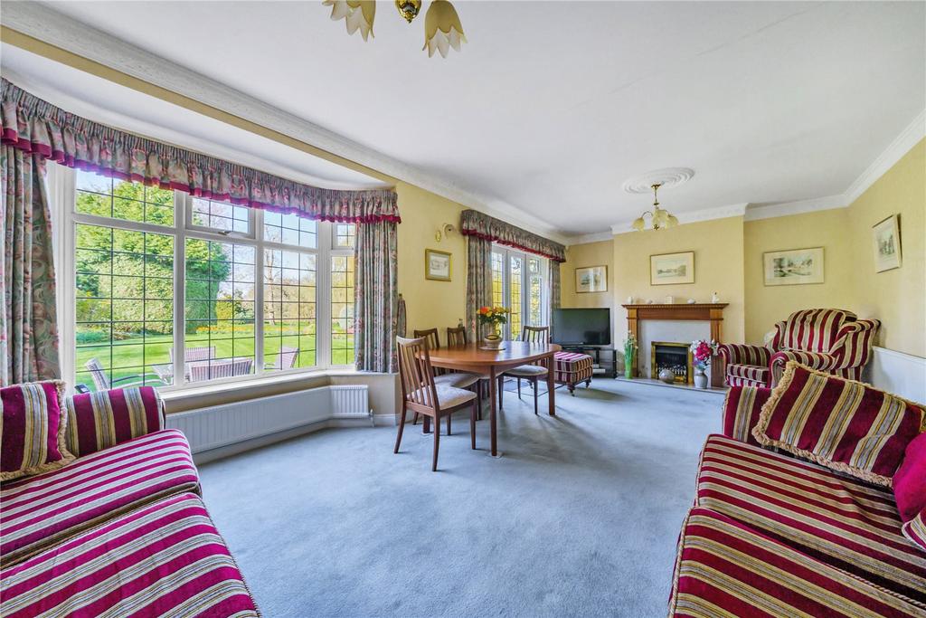 Family/Dining Room