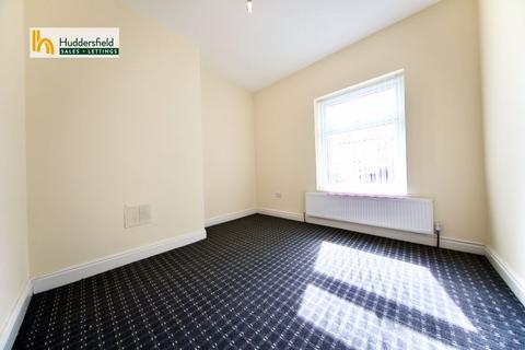 2 bedroom terraced house to rent, Springdale Street, Huddersfield