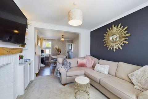 5 Mar Road, South Ockendon, RM15 6QT