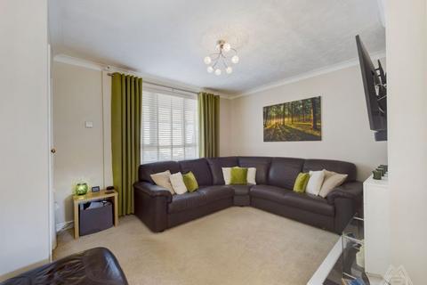 7 Fullarton Crescent, South Ockendon, RM15 5HN