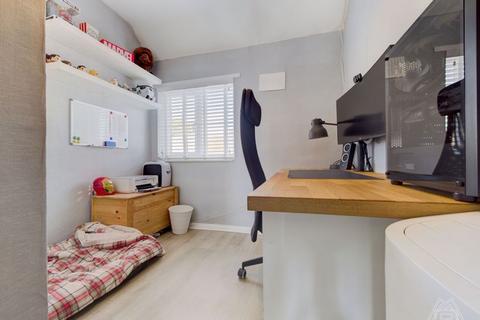 7 Fullarton Crescent, South Ockendon, RM15 5HN