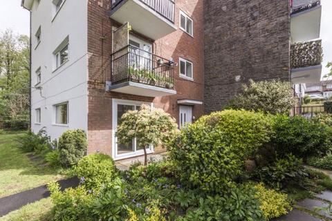 15 Coed Garw, Croesyceiliog, Cwmbran, NP44 2NJ