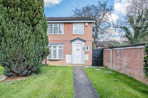 3 bedroom end of terrace house for sale, Verwood Road, Harrow