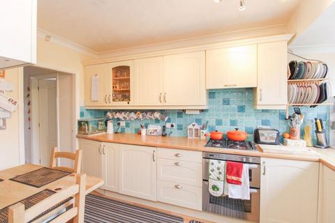 23 Mount Close, Werrington, Stoke-on-trent, ST9 0EJ