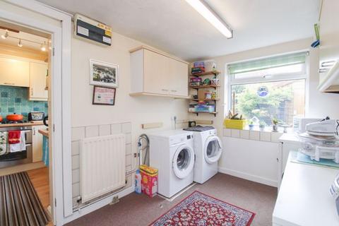 23 Mount Close, Werrington, Stoke-on-trent, ST9 0EJ