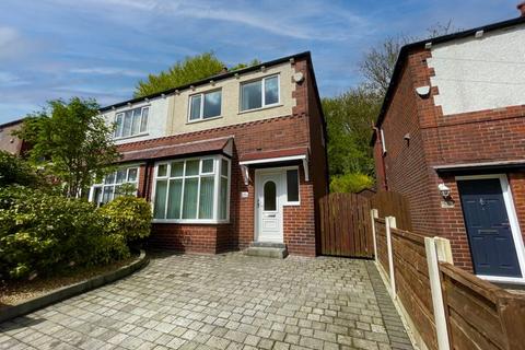 3 bedroom semi-detached house to rent, * Orwell Road, Smithills, Bolton *