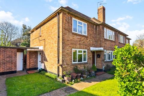 2 bedroom maisonette for sale, Avon Close, Worcester Park