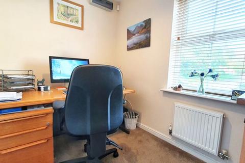 93 Bodenham Field, Abbeymead, Gloucester, GL4 5TP