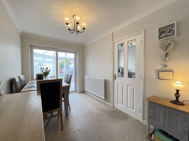 WOMBOURNE. Longford Close 3 bed semidetached house £257,500