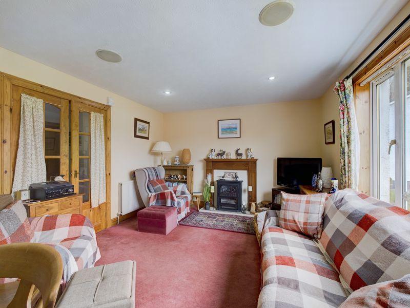 1 Cardon Drive, Biggar, ML12 6EZ 2 bed detached bungalow for sale £