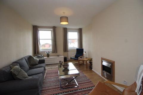 3 bedroom flat for sale - Roberts Street, Kirkcaldy