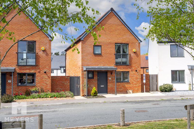 Victory Way, St.Leonards, Ringwood, BH24 3 bed detached house for sale