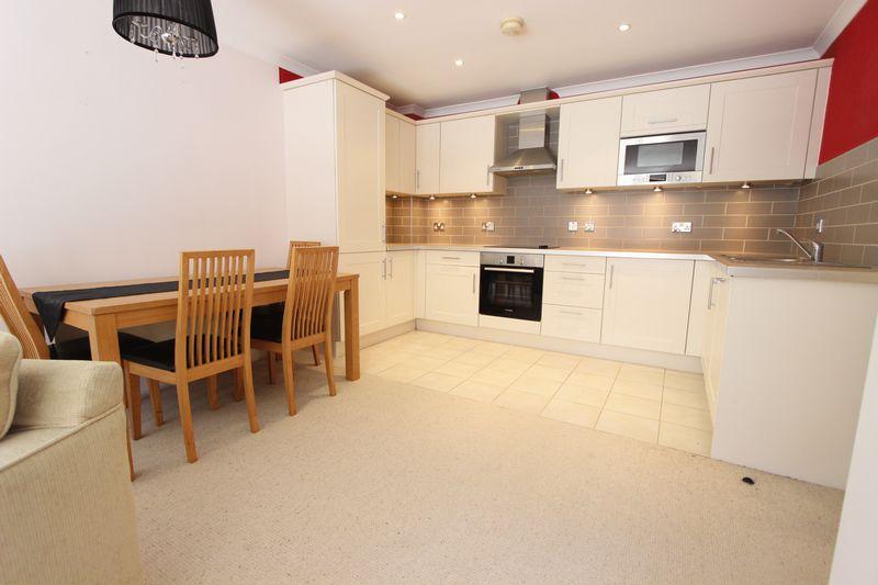 Thornhill Park, Sunderland SR2 2 bed apartment £750 pcm (£173 pw)