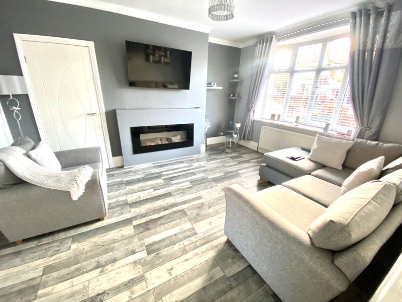 Stratford Avenue, Sunderland SR2 3 bed semidetached house £185,000