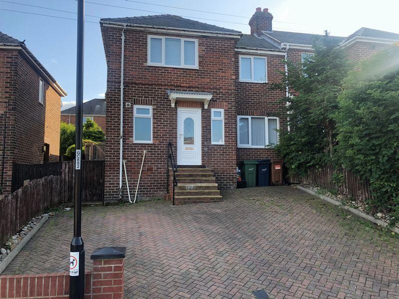 Rosslyn Avenue, Sunderland SR2 2 bed semidetached house for sale £