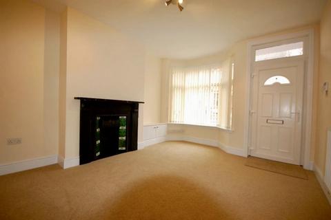 2 bedroom terraced house to rent, Carlyle Road, Bromsgrove, B60