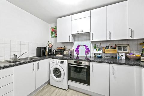 1 bedroom apartment for sale, Melliss Avenue, Kew, Surrey, TW9