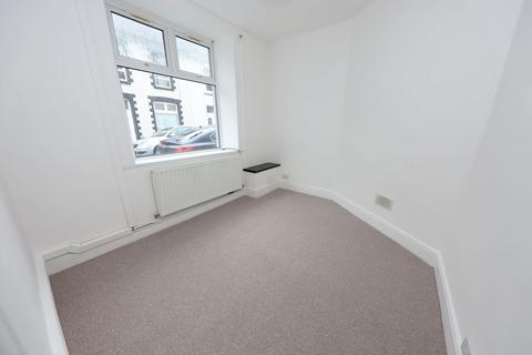 3 bedroom terraced house to rent, Aberaman, Aberdare CF44