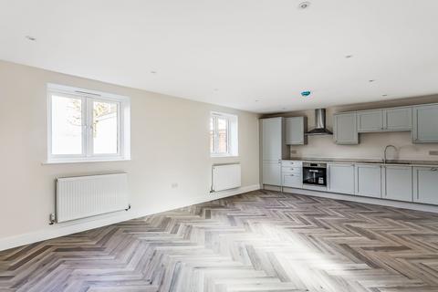7 Eden View, Edenbridge, TN8 5FE