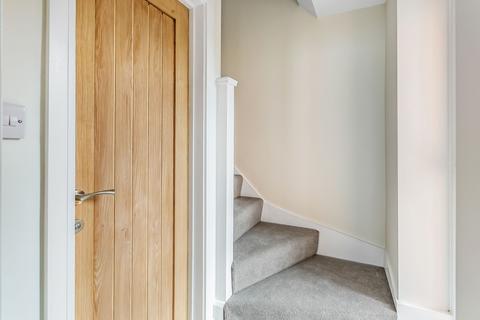 7 Eden View, Edenbridge, TN8 5FE