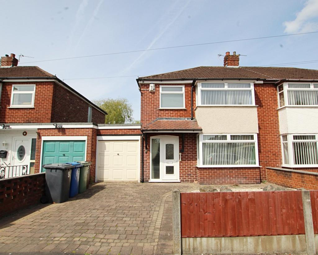 Blenheim Road, AshtoninMakerfield, Wigan, WN4 3 bed semidetached