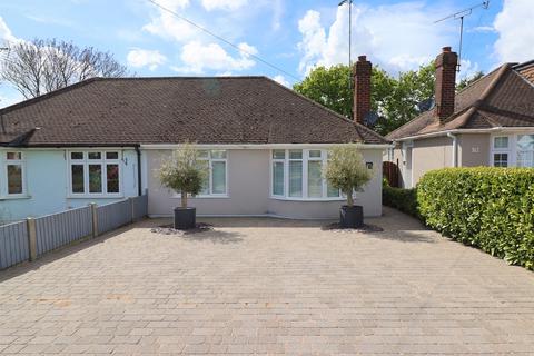 2 bedroom semi-detached bungalow for sale - Clyde Crescent, Rayleigh, SS6