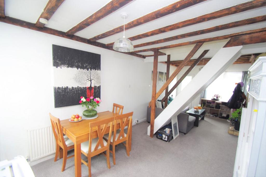 Elfrida Road, Watford, WD18 2 bed end of terrace house £1,500 pcm (£