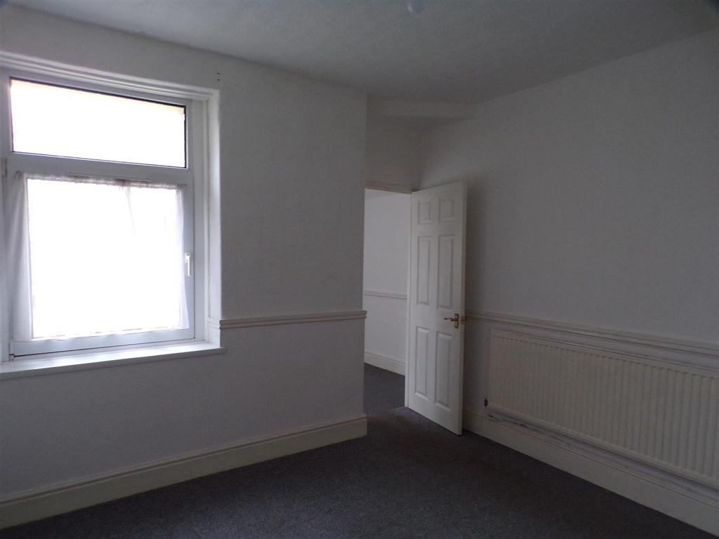Ethel Street, Neath 2 bed terraced house £725 pcm (£167 pw)