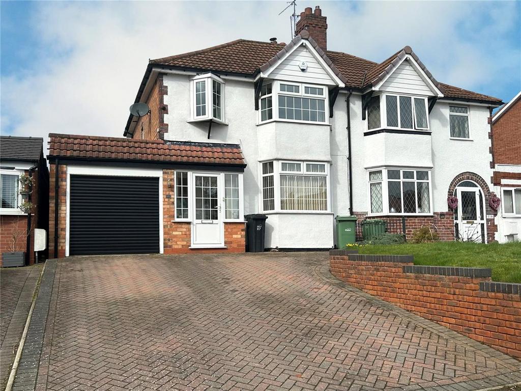 Spies Lane, Halesowen, West Midlands 3 bed semidetached house £360,000