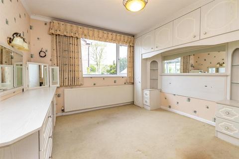 1 Ash Close, Mottram, Hyde, SK14 6PS
