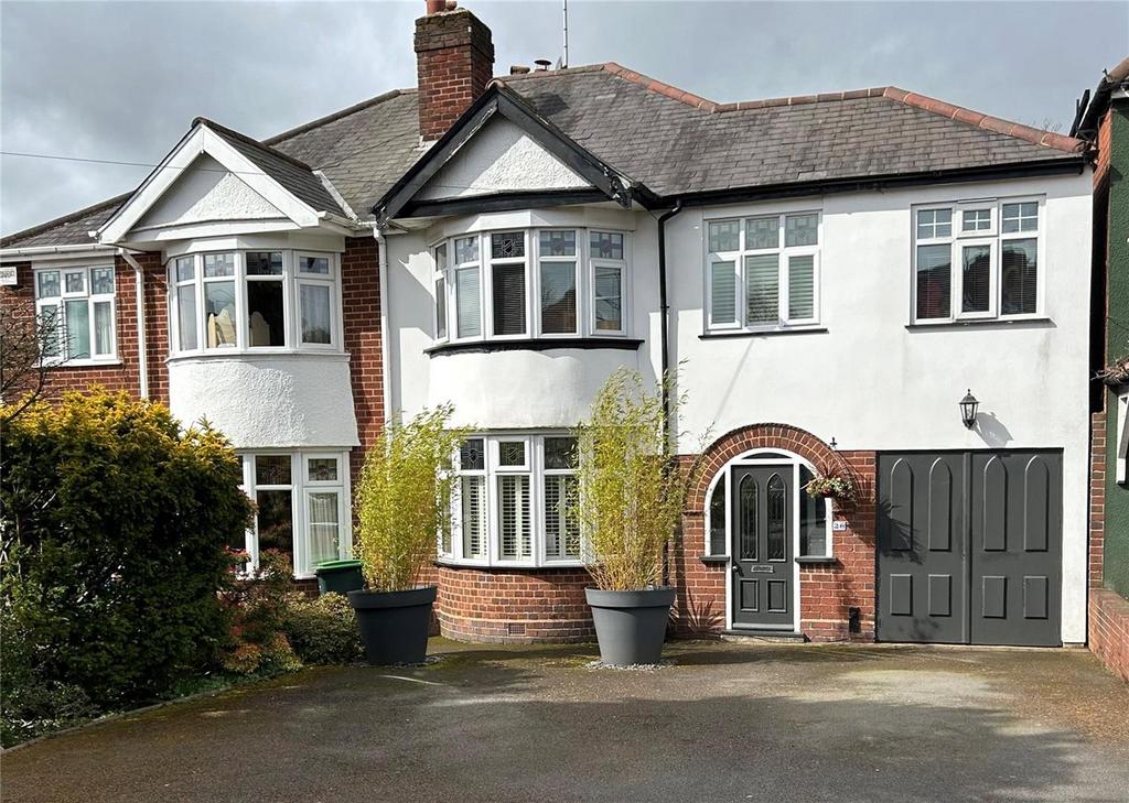 Hawthorn Croft, Oldbury, West Midlands 4 bed semidetached house £400,000